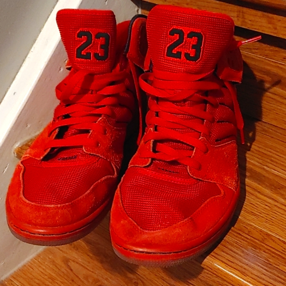 Shoe